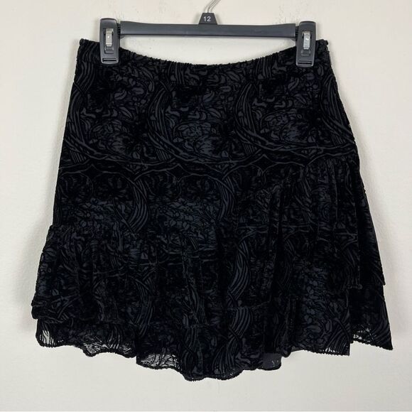 Ted Baker London Marinah Dropped Waist Ruffled Black Velvet Mini Skirt- Size 2 - Picture 3 of 6
